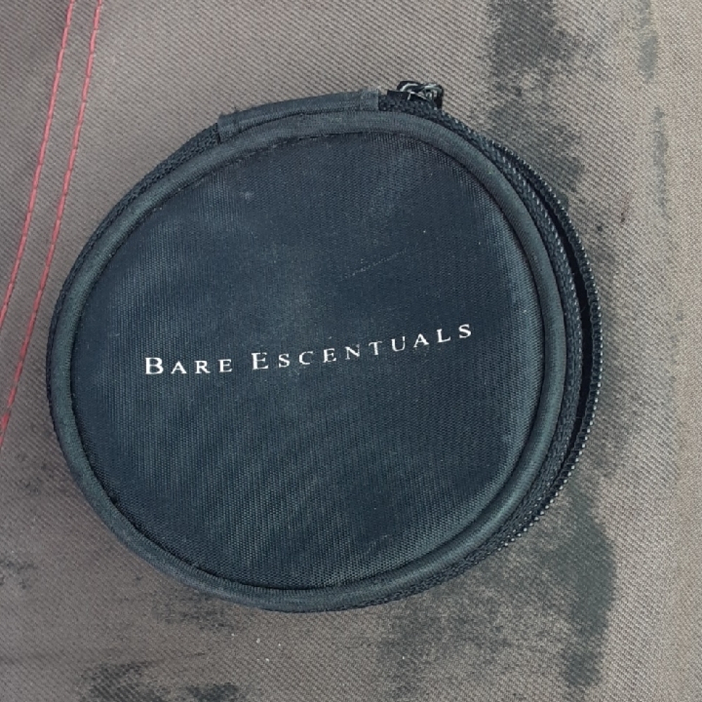 Bare Escentuals Black Makeup Compact Holder